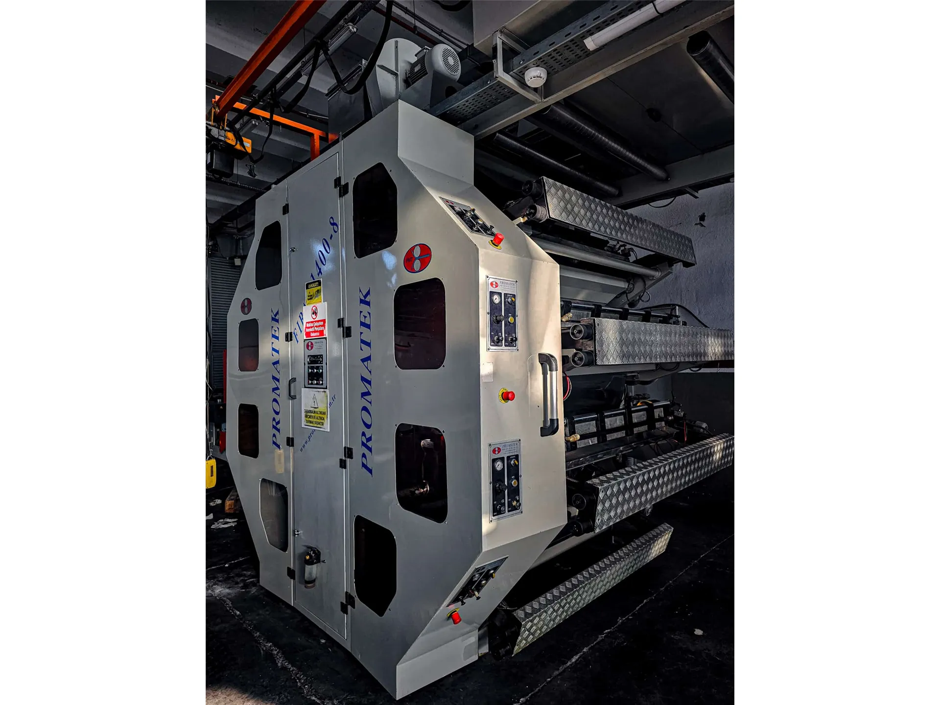 Promatek 8-Color Drum Flexo Printing Machine – 1400 mm, 300 m/min